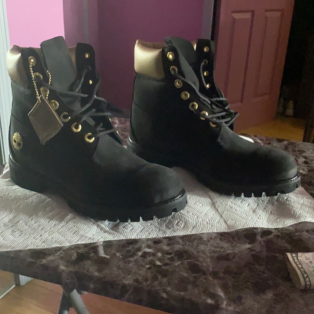 Black And Gold Timberland Boots - Gem